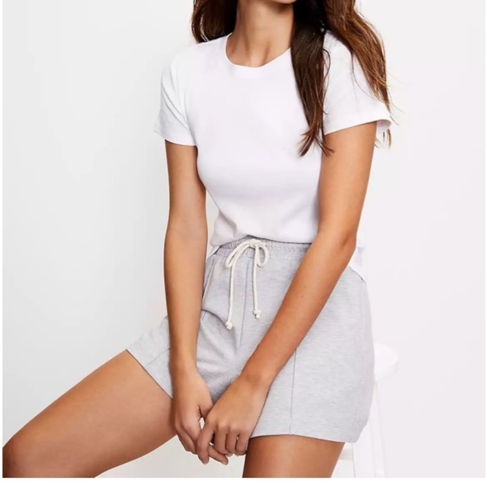 Lou & Grey Pull On Lounge Shorts